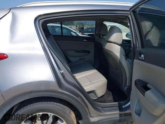 ✅ 2017 Kia Sportage EX • VIN: KNDPNCAC4H7071215 • Lot: 41656608. Wystawiony na IAAI z przebiegiem 136 307 mil. Bezpłatny archiwum sprzedaży aukcyjnych z USA i szczegółowy raport historii pojazdu na DreamBid. Zdjęcie 8.