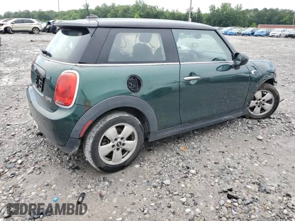 2016 MINI Hardtop with VIN WMWXP5C55G2D13123, listed as a Copart auction lot 61728955 with Not provided miles and Salvage title. Bid and sale history available at DreamBid. Image 3.