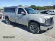 2007 GMC Sierra 1500 Work Truck with VIN 1GTEC14X67Z625860, listed as a Copart auction lot 86104225 with 118,452 mi miles and Salvage title. Bid and sale history available at DreamBid. Image 4.