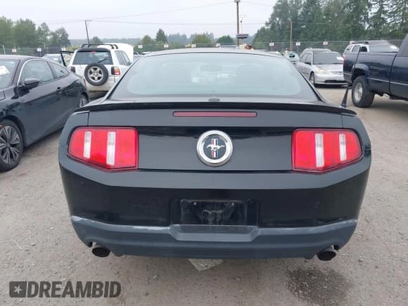 ✅ 2012 Ford Mustang Premium • VIN: 1ZVBP8AM5C5215026 • Lot: 43120364. Listed on IAAI with 104,396 mi. Free auction sales archive from the USA and detailed vehicle history report at DreamBid. Image 16.
