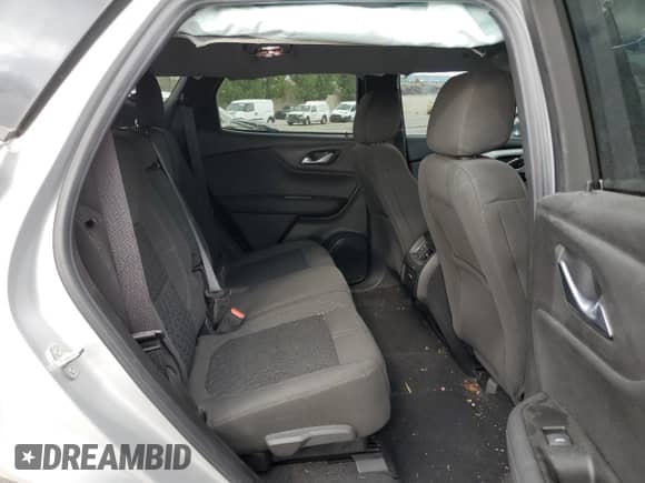 2019 Chevrolet Blazer z VIN 3GNKBBRA1KS686899, wystawiony jako Copart lot #70192232 z przebiegiem 144 658 mil mil oraz . Historia ofert i sprzedaży dostępna na DreamBid. Obrazek 11.