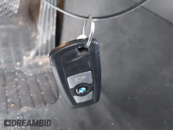 ✅ 2014 BMW 3 Series 328i xDrive • VIN: WBA3B3C56EJ980493 • Lot: 43647684. Listed on IAAI with 125,974 mi. Free auction sales archive from the USA and detailed vehicle history report at DreamBid. Image 11.