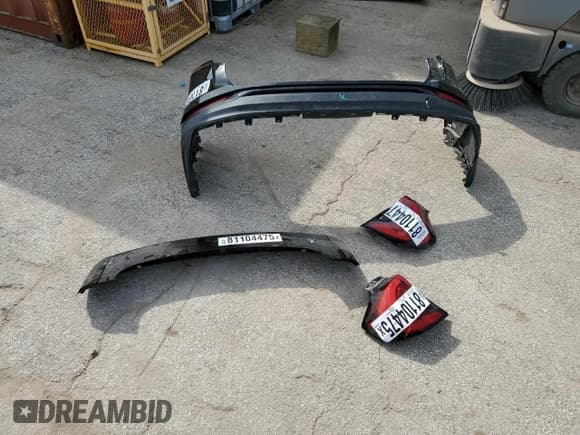 ✅ 2021 GMC Terrain SLE • VIN: 3GKALTEV6ML351820 • Lot: 81104475. Wystawiony na Copart z przebiegiem 60 274 mil. Bezpłatny archiwum sprzedaży aukcyjnych z USA i szczegółowy raport historii pojazdu na DreamBid. Zdjęcie 10.