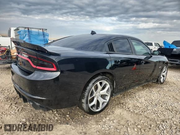 ✅ 2015 Dodge Charger RT • VIN: 2C3CDXCTXFH729471 • Лот: 85738055. Опубликован ранее на Copart с пробегом 130 329 миль. Бесплатный доступ к архиву аукционных продаж из США и подробный отчёт об истории автомобиля на DreamBid. Изображение 3.