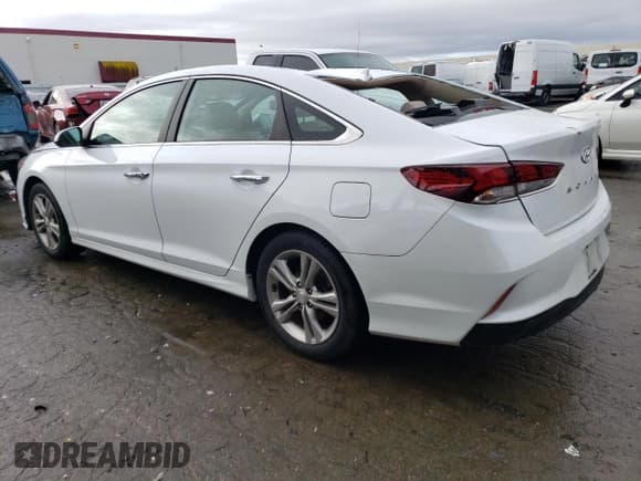 ✅ 2018 Hyundai Sonata Limited • VIN: 5NPE34AF1JH664951 • Лот: 45776713. Опубликован ранее на Copart с пробегом 40 800 миль. Бесплатный доступ к архиву аукционных продаж из США и подробный отчёт об истории автомобиля на DreamBid. Изображение 2.