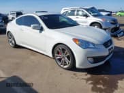 ✅ 2011 Hyundai Genesis Coupe Track • VIN: KMHHU6KH8BU059348 • Lot: 41648288. Wystawiony na IAAI z przebiegiem 47 197 mil. Bezpłatny archiwum sprzedaży aukcyjnych z USA i szczegółowy raport historii pojazdu na DreamBid. Zdjęcie 1.