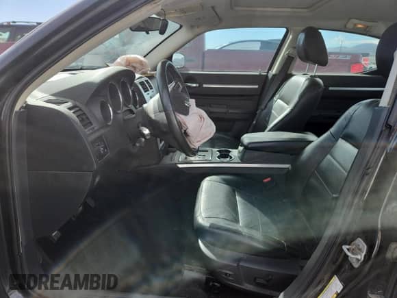 2009 Dodge Charger R/T z VIN 2B3KA53T59H582101, wystawiony jako Copart lot #82315735 z przebiegiem 181 305 mil mil oraz Szkoda całkowita • Salvage title. Historia ofert i sprzedaży dostępna na DreamBid. Obrazek 7.