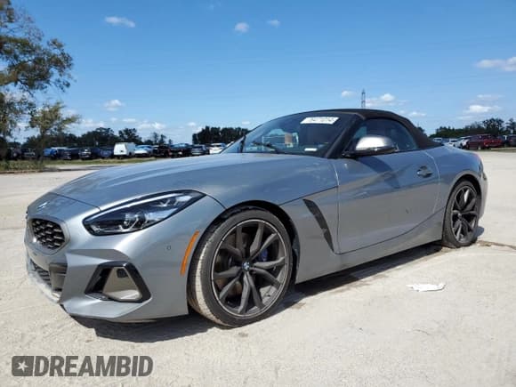 ✅ 2024 BMW Z4 sDriveM40i • VIN: WBAHF9C02RWY35106 • Лот: 76471014. Опубликован ранее на Copart с пробегом Не указан. Бесплатный доступ к архиву аукционных продаж из США и подробный отчёт об истории автомобиля на DreamBid. Изображение 1.