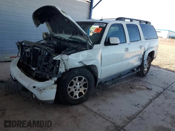 ✅ 2002 Chevrolet Suburban Z71 • VIN: 3GNFK16Z52G356496 • Лот: 61204945. Опубликован ранее на Copart с пробегом 260 121 миль. Бесплатный доступ к архиву аукционных продаж из США и подробный отчёт об истории автомобиля на DreamBid. Изображение 1.