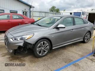 2018 Hyundai Sonata Limited с VIN KMHE34L35JA086777, выставлен на аукционе Copart как лот 58588435 с пробегом 97 342 миль миль и Списание • Salvage title. История ставок и продаж доступна на DreamBid. Изображение 1.