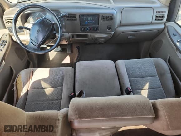 ✅ 2002 Ford F-350 XL • VIN: 1FTSW31F32EC97847 • Lot: 68750345. Listed on Copart with 223,264 mi. Free auction sales archive from the USA and detailed vehicle history report at DreamBid. Image 8.