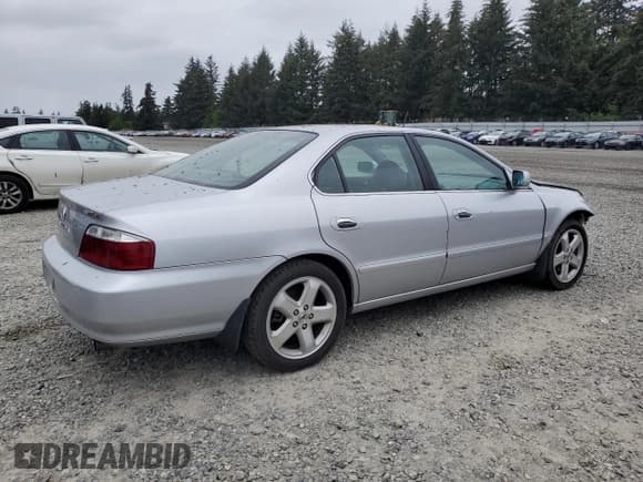 ✅ 2002 Acura TL Type S • VIN: 19UUA56902A058982 • Лот: 57088105. Опубликован ранее на Copart с пробегом 196 509 миль. Бесплатный доступ к архиву аукционных продаж из США и подробный отчёт об истории автомобиля на DreamBid. Изображение 3.