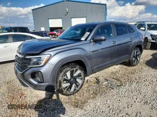 ✅ 2025 Volkswagen Atlas SE • VIN: 1V2HE2CA2SC213469 • Лот: 81610735. Опубликован ранее на Copart с пробегом 12 108 миль. Бесплатный доступ к архиву аукционных продаж из США и подробный отчёт об истории автомобиля на DreamBid. Изображение 1.