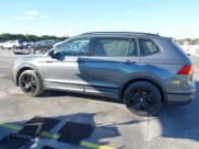 ✅ 2023 Volkswagen Tiguan SE R-Line Black • VIN: 3VV8B7AXXPM135092 • Лот: 43730825. Опубликован ранее на IAAI с пробегом 28 122 миль. Бесплатный доступ к архиву аукционных продаж из США и подробный отчёт об истории автомобиля на DreamBid. Изображение 14.