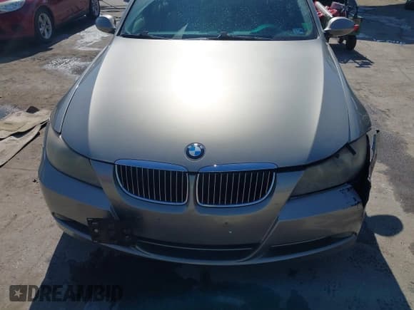 ✅ 2008 BMW 3 Series 335i • VIN: WBAVB77568NH78845 • Лот: 42060251. Опубликован ранее на IAAI с пробегом 221 455 миль. Бесплатный доступ к архиву аукционных продаж из США и подробный отчёт об истории автомобиля на DreamBid. Изображение 17.