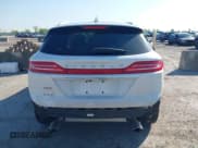 ✅ 2019 Lincoln MKC Standard • VIN: 5LMCJ1C92KUL35937 • Lot: 41958781. Listed on IAAI with 116,242 mi. Free auction sales archive from the USA and detailed vehicle history report at DreamBid. Image 17.