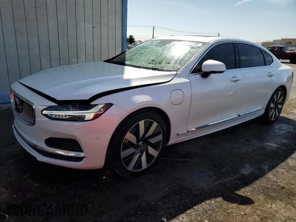 ✅ 2024 Volvo S90 Recharge Plug-In Hybrid Ultimate • VIN: LVYH60AF3RP395163 • Lot: 52192295. Wystawiony na Copart z przebiegiem 16 789 mil. Bezpłatny archiwum sprzedaży aukcyjnych z USA i szczegółowy raport historii pojazdu na DreamBid. Zdjęcie 1.