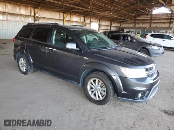 ✅ 2015 Dodge Journey SXT • VIN: 3C4PDDBG9FT660389 • Lot: 90677765. Wystawiony na Copart z przebiegiem 139 413 mil. Bezpłatny archiwum sprzedaży aukcyjnych z USA i szczegółowy raport historii pojazdu na DreamBid. Zdjęcie 4.