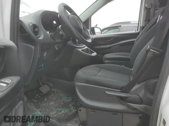 ✅ 2019 Mercedes-Benz Metris Cargo • VIN: WD3PG2EA1K3511557 • Lot: 59672285. Listed on Copart with 124,850 mi. Free auction sales archive from the USA and detailed vehicle history report at DreamBid. Image 7.