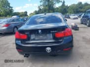 ✅ 2013 BMW 3 Series 328i xDrive • VIN: WBA3B3C55DF530674 • Lot: 43168227. Listed on IAAI with 89,884 mi. Free auction sales archive from the USA and detailed vehicle history report at DreamBid. Image 16.