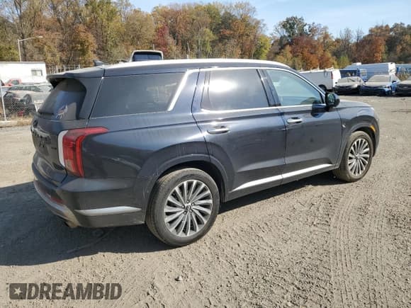 ✅ 2024 Hyundai Palisade Calligraphy • VIN: KM8R7DGE7RU768894 • Лот: 78170744. Опубликован ранее на Copart с пробегом 7 850 миль. Бесплатный доступ к архиву аукционных продаж из США и подробный отчёт об истории автомобиля на DreamBid. Изображение 3.