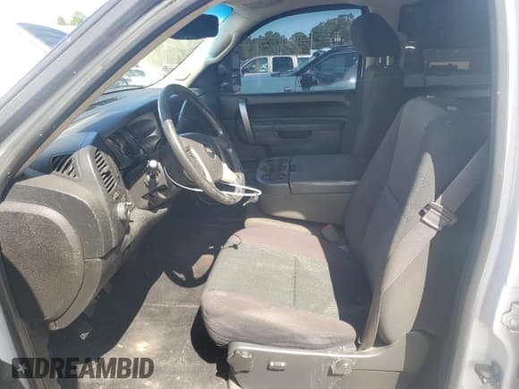 ✅ 2014 Chevrolet Silverado 2500HD LT • VIN: 1GC1KXCG6EF152031 • Лот: 85780315. Опубликован ранее на Copart с пробегом 182 794 миль. Бесплатный доступ к архиву аукционных продаж из США и подробный отчёт об истории автомобиля на DreamBid. Изображение 7.