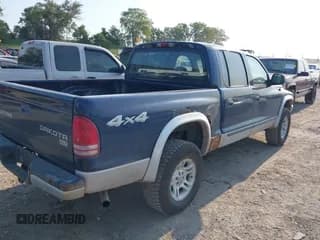 ✅ 2004 Dodge Dakota SLT • VIN: 1D7HG48N14S610012 • Lot: 39853794. Wystawiony na IAAI z przebiegiem 158 998 mil. Bezpłatny archiwum sprzedaży aukcyjnych z USA i szczegółowy raport historii pojazdu na DreamBid. Zdjęcie 4.