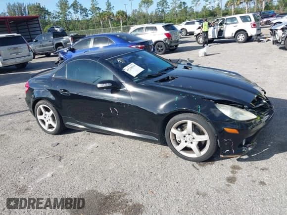 ✅ 2008 Mercedes-Benz SLK 350 • VIN: WDBWK56F38F186671 • Лот: 41530919. Опубликован ранее на IAAI с пробегом 115 567 миль. Бесплатный доступ к архиву аукционных продаж из США и подробный отчёт об истории автомобиля на DreamBid. Изображение 13.