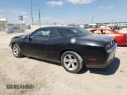 ✅ 2017 Dodge Challenger SXT • VIN: 2C3CDZAG4HH561217 • Lot: 74090864. Wystawiony na Copart z przebiegiem 76 425 mil. Bezpłatny archiwum sprzedaży aukcyjnych z USA i szczegółowy raport historii pojazdu na DreamBid. Zdjęcie 2.