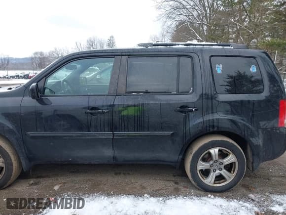 ✅ 2013 Honda Pilot EX-L • VIN: 5FNYF4H77DB050203 • Lot: 43822125. Listed on IAAI with 273,890 mi. Free auction sales archive from the USA and detailed vehicle history report at DreamBid. Image 14.