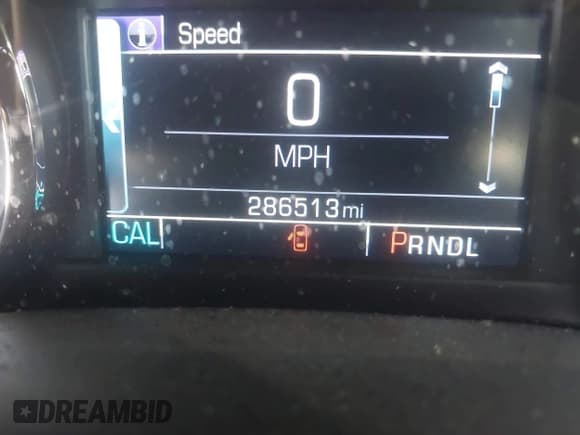 ✅ 2018 Chevrolet Silverado 1500 LTZ • VIN: 3GCUKSEC6JG537673 • Lot: 42597392. Wystawiony na IAAI z przebiegiem 286 513 mil. Bezpłatny archiwum sprzedaży aukcyjnych z USA i szczegółowy raport historii pojazdu na DreamBid. Zdjęcie 15.