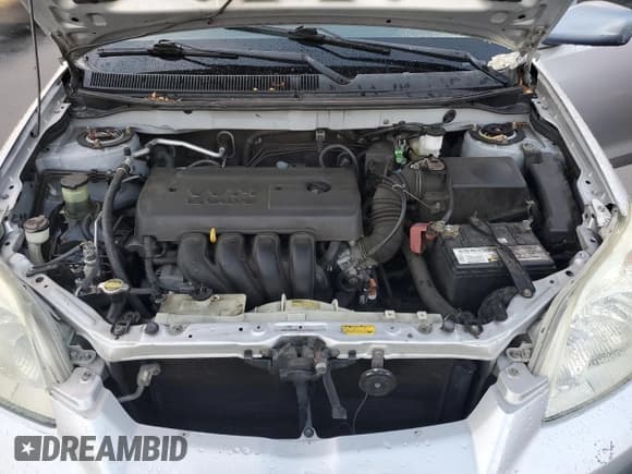 ✅ 2005 Toyota Matrix XR • VIN: 2T1LR30E05C390613 • Lot: 91686875. Listed on Copart with 124,168 mi. Free auction sales archive from the USA and detailed vehicle history report at DreamBid. Image 12.