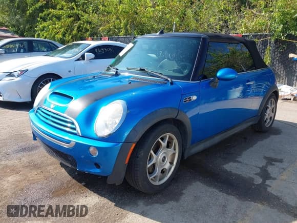 ✅ 2007 MINI Convertible S • VIN: WMWRH335X7TJ43665 • Lot: 43154907. Listed on IAAI with 143,631 mi. Free auction sales archive from the USA and detailed vehicle history report at DreamBid. Image 16.