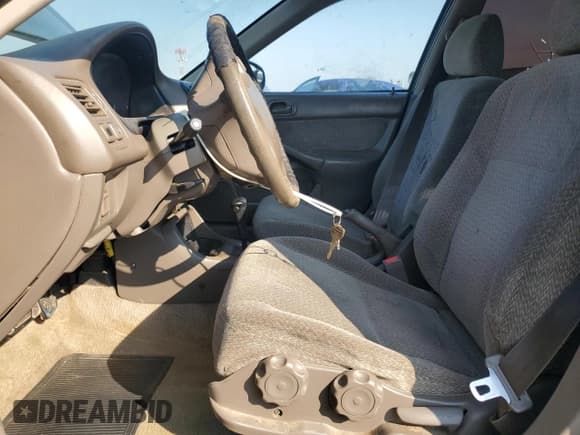 ✅ 1999 Honda Civic LX • VIN: 2HGEJ6677XH558901 • Lot: 86995585. Listed on Copart with 239,700 mi. Free auction sales archive from the USA and detailed vehicle history report at DreamBid. Image 7.