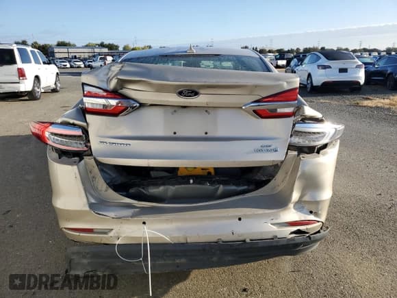 ✅ 2019 Ford Fusion SE • VIN: 3FA6P0LU4KR149329 • Лот: 70938755. Опубликован ранее на Copart с пробегом 154 349 миль. Бесплатный доступ к архиву аукционных продаж из США и подробный отчёт об истории автомобиля на DreamBid. Изображение 6.