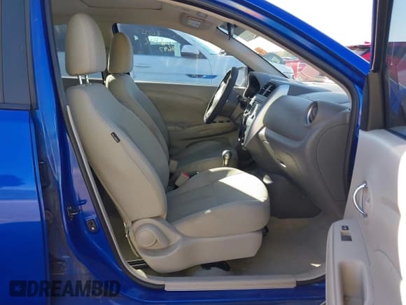 ✅ 2015 Nissan Versa SV • VIN: 3N1CN7AP6FL889114 • Lot: 43595004. Listed on IAAI with 101,319 mi. Free auction sales archive from the USA and detailed vehicle history report at DreamBid. Image 5.