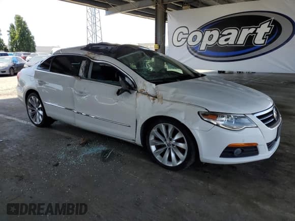 ✅ 2010 Volkswagen CC Luxury • VIN: WVWHP9AN7AE553665 • Лот: 61105085. Опубликован ранее на Copart с пробегом 143 192 миль. Бесплатный доступ к архиву аукционных продаж из США и подробный отчёт об истории автомобиля на DreamBid. Изображение 4.