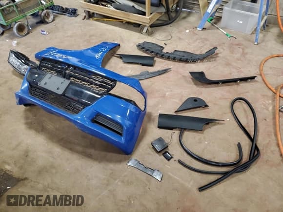 ✅ 2020 Dodge Charger Police • VIN: 2C3CDXKT2LH183620 • Lot: 89644165. Wystawiony na Copart z przebiegiem 80 422 mil. Bezpłatny archiwum sprzedaży aukcyjnych z USA i szczegółowy raport historii pojazdu na DreamBid. Zdjęcie 12.