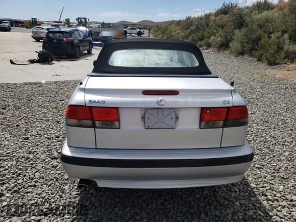 ✅ 2001 Saab 9-3 SE • VIN: YS3DF78K217002624 • Лот: 66959555. Опубликован ранее на Copart с пробегом 163 211 миль. Бесплатный доступ к архиву аукционных продаж из США и подробный отчёт об истории автомобиля на DreamBid. Изображение 6.