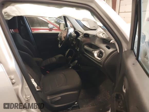 ✅ 2019 Jeep Renegade Altitude • VIN: ZACNJBBB5KPK72955 • Lot: 43535715. Listed on IAAI with 60,377 mi. Free auction sales archive from the USA and detailed vehicle history report at DreamBid. Image 5.