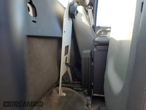 2013 Chevrolet Silverado 3500HD Work Truck с VIN 1GB3CZCG1DF226704, выставлен на аукционе Copart как лот 88158515 с пробегом 219 899 миль миль и Чистый • Clean title. История ставок и продаж доступна на DreamBid. Изображение 10.