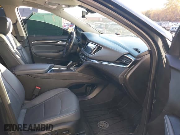 ✅ 2019 Buick Enclave Essence • VIN: 5GAERBKWXKJ246853 • Лот: 43626521. Опубликован ранее на IAAI с пробегом 118 228 миль. Бесплатный доступ к архиву аукционных продаж из США и подробный отчёт об истории автомобиля на DreamBid. Изображение 5.