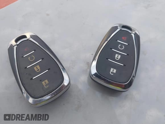 ✅ 2018 Chevrolet Equinox LT • VIN: 2GNAXJEV3J6186031 • Lot: 43453122. Listed on IAAI with 124,392 mi. Free auction sales archive from the USA and detailed vehicle history report at DreamBid. Image 11.