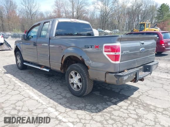 ✅ 2010 Ford F-150 XL • VIN: 1FTEX1EW7AFD37574 • Лот: 42088625. Опубликован ранее на IAAI с пробегом 134 668 миль. Бесплатный доступ к архиву аукционных продаж из США и подробный отчёт об истории автомобиля на DreamBid. Изображение 3.