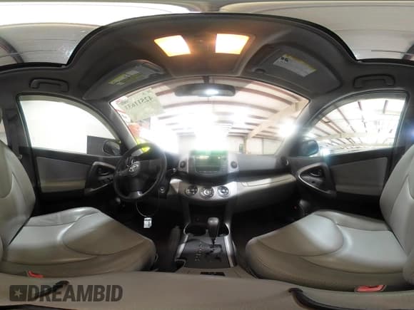 ✅ 2006 Toyota RAV4 Limited • VIN: JTMBK31V065003782 • Lot: 42511633. Wystawiony na IAAI z przebiegiem 57 951 mil. Bezpłatny archiwum sprzedaży aukcyjnych z USA i szczegółowy raport historii pojazdu na DreamBid. Zdjęcie 18.