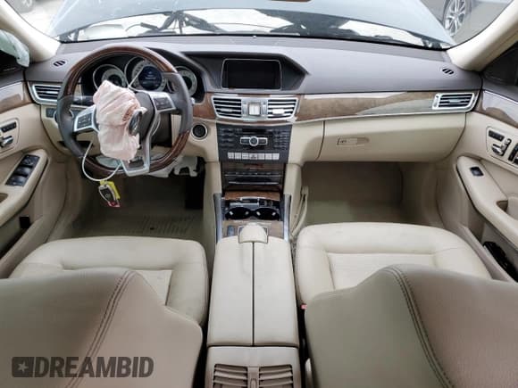 ✅ 2014 Mercedes-Benz E 350 Sport • VIN: WDDHF5KB6EA806364 • Лот: 80620715. Опубликован ранее на Copart с пробегом 88 892 миль. Бесплатный доступ к архиву аукционных продаж из США и подробный отчёт об истории автомобиля на DreamBid. Изображение 8.