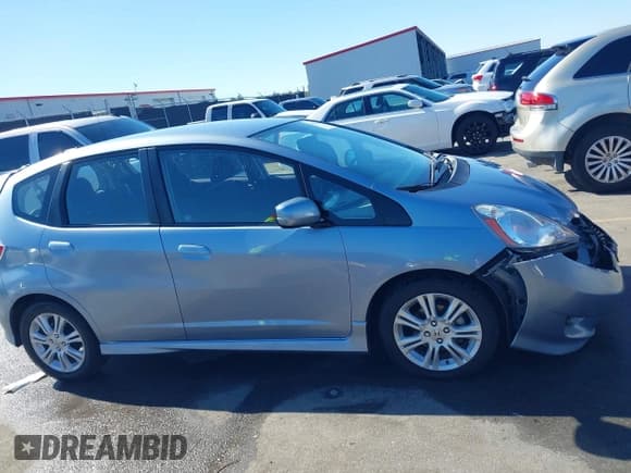 ✅ 2011 Honda Fit Sport • VIN: JHMGE8H55BC010909 • Lot: 43682257. Listed on IAAI with 154,567 mi. Free auction sales archive from the USA and detailed vehicle history report at DreamBid. Image 13.