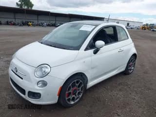 ✅ 2015 FIAT 500 Sport • VIN: 3C3CFFBR4FT501774 • Lot: 43733722. Wystawiony na IAAI z przebiegiem 132 644 mil. Bezpłatny archiwum sprzedaży aukcyjnych z USA i szczegółowy raport historii pojazdu na DreamBid. Zdjęcie 6.