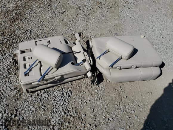 ✅ 2006 Lexus LX 470 • VIN: JTJHT00WX64006322 • Lot: 84411545. Listed on Copart with 212,293 mi. Free auction sales archive from the USA and detailed vehicle history report at DreamBid. Image 13.