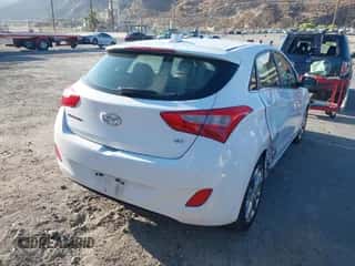 2013 Hyundai Elantra z VIN KMHD35LE7DU100068, wystawiony jako IAAI lot #43181772 z przebiegiem 74 045 mil mil oraz . Historia ofert i sprzedaży dostępna na DreamBid. Obrazek 4.